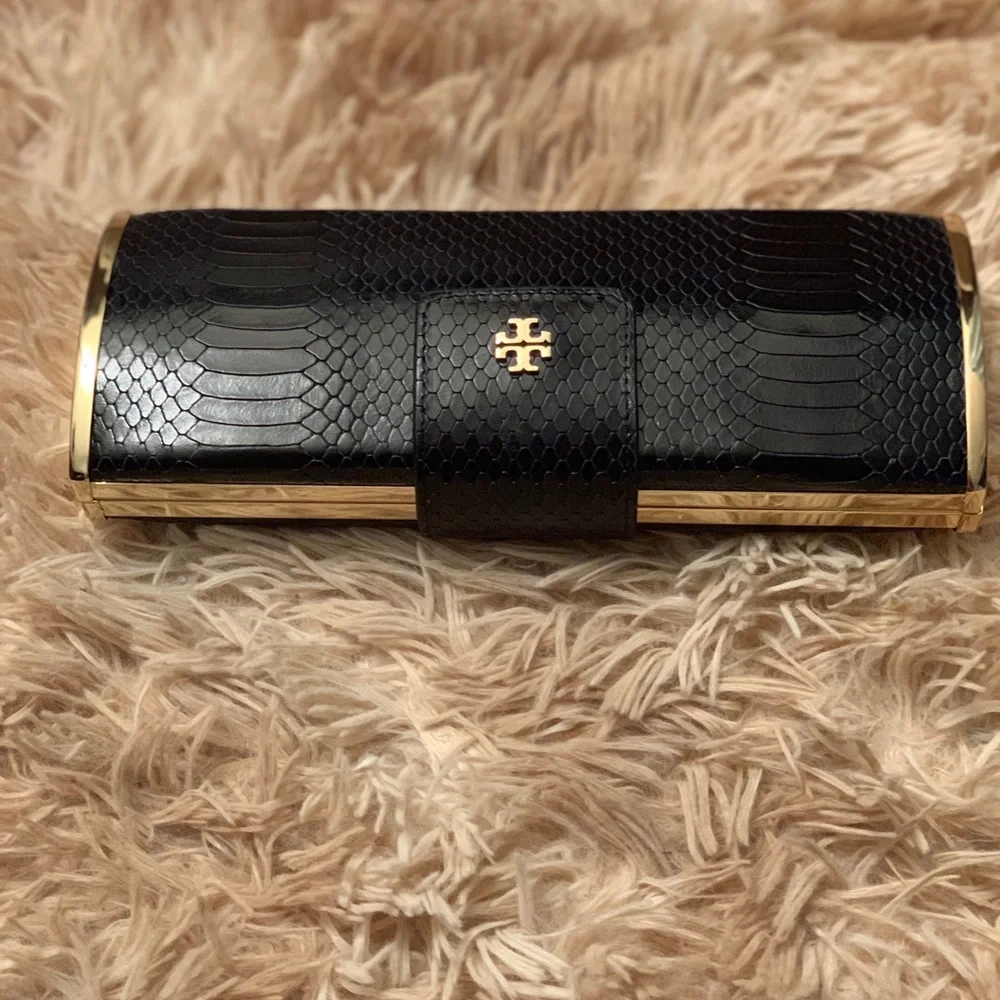 Tory Burch Black Textured Clutch with Gold Trim - Picture 2 of 8